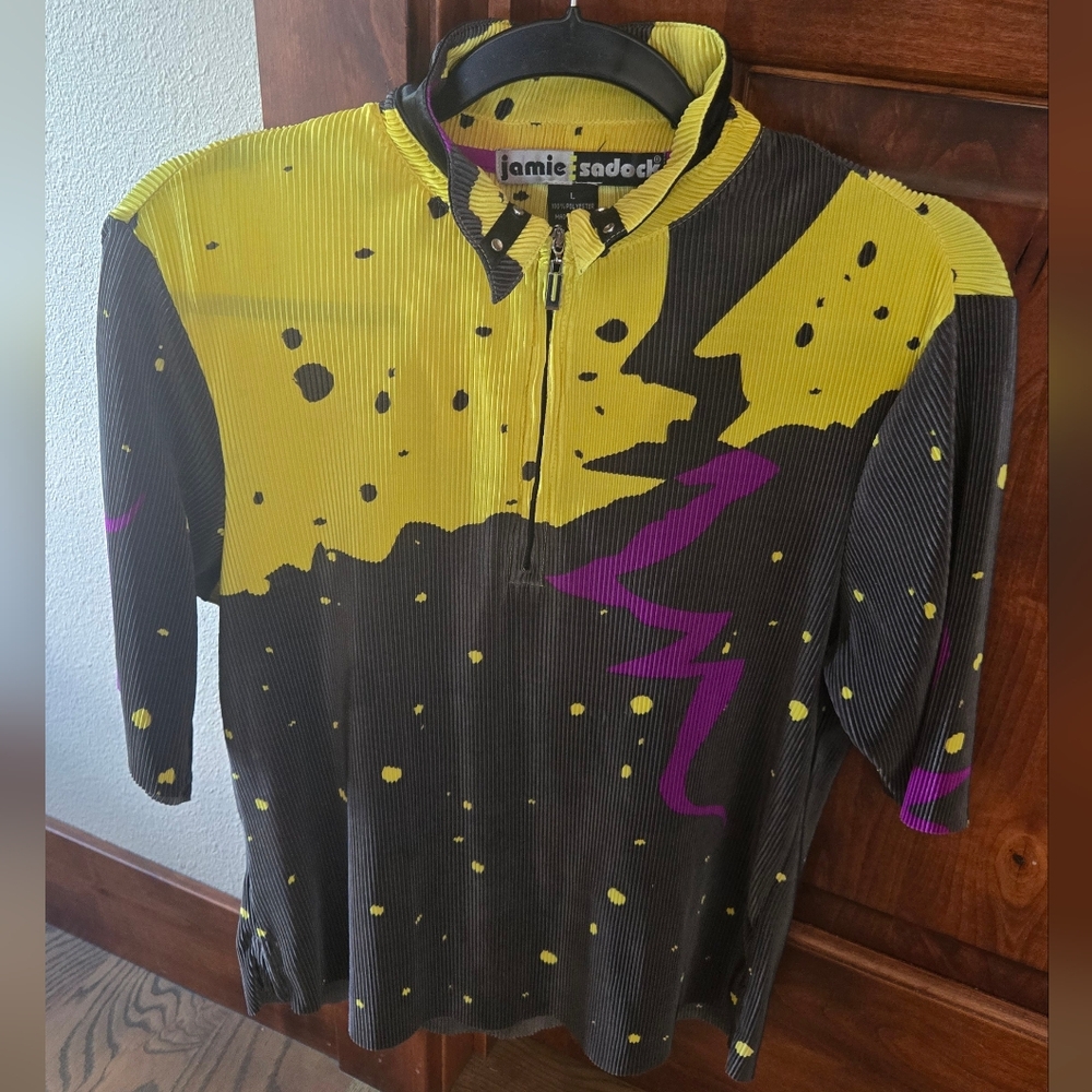 Jamie Sadock neon and black polo top. Stretchy, accordian fabric. LG. EUC!